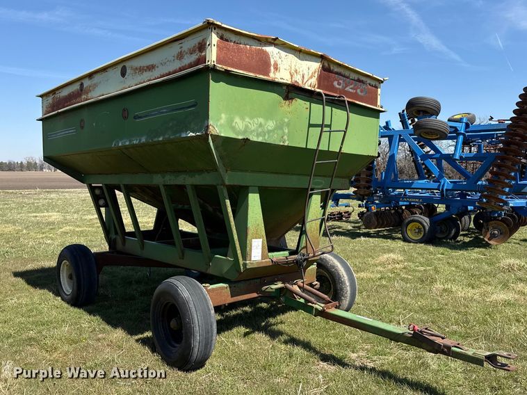 image for item EV7648 Demco 325  gravity wagon