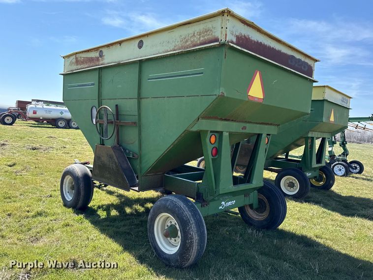 image for item EV7648 Demco 325  gravity wagon