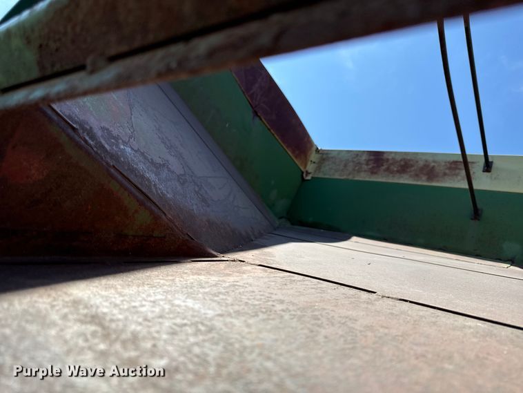 image for item EV7648 Demco 325  gravity wagon