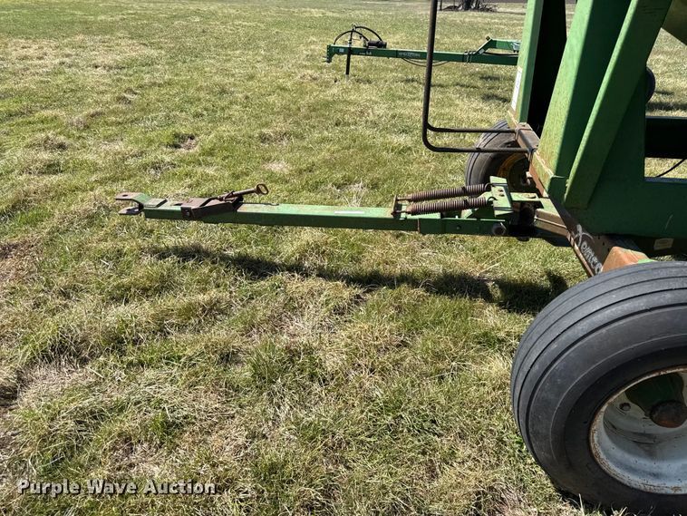 image for item EV7649 Demco 325  gravity wagon