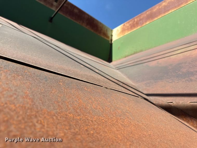 image for item EV7649 Demco 325  gravity wagon