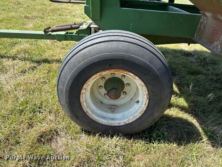 image for item EV7649 Demco 325  gravity wagon