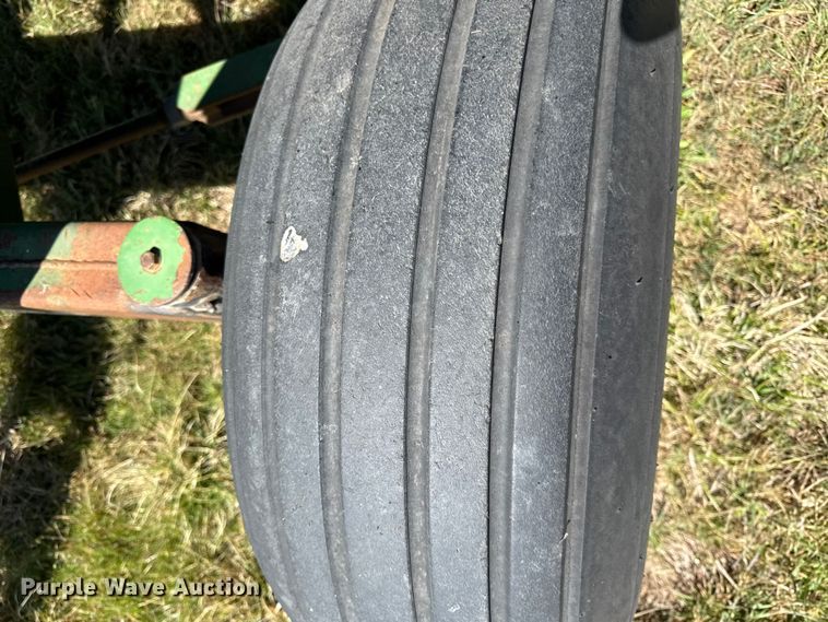 image for item EV7649 Demco 325  gravity wagon