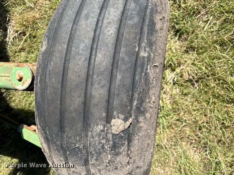 image for item EV7649 Demco 325  gravity wagon