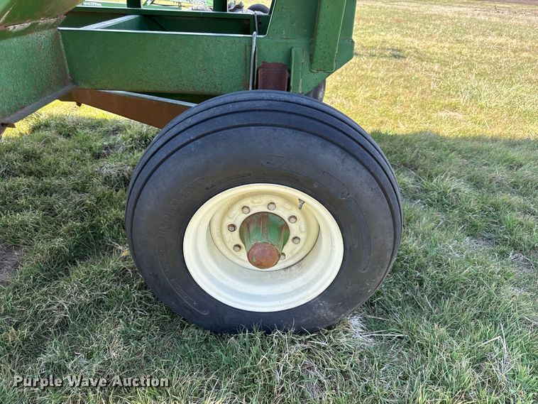 image for item EV7649 Demco 325  gravity wagon