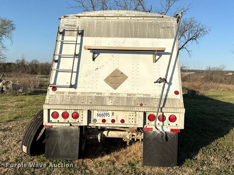 image for item EV7651 1999 Cornhusker grain trailer