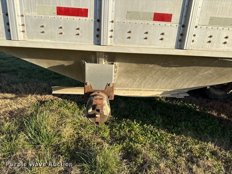 image for item EV7651 1999 Cornhusker grain trailer
