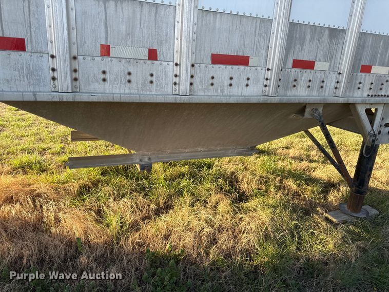 image for item EV7651 1999 Cornhusker grain trailer