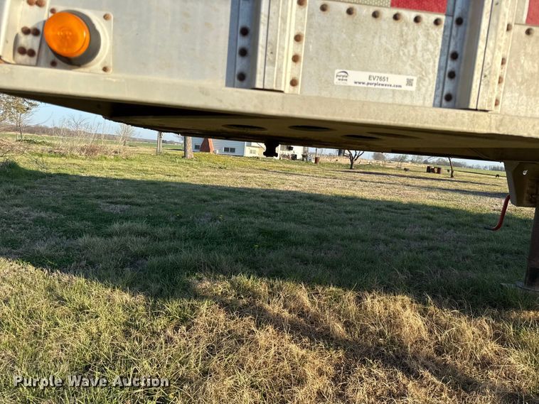 image for item EV7651 1999 Cornhusker grain trailer