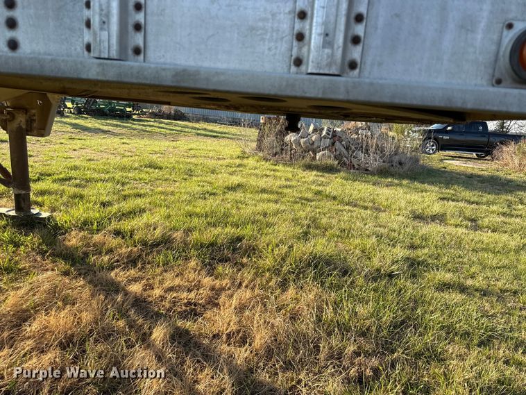 image for item EV7651 1999 Cornhusker grain trailer