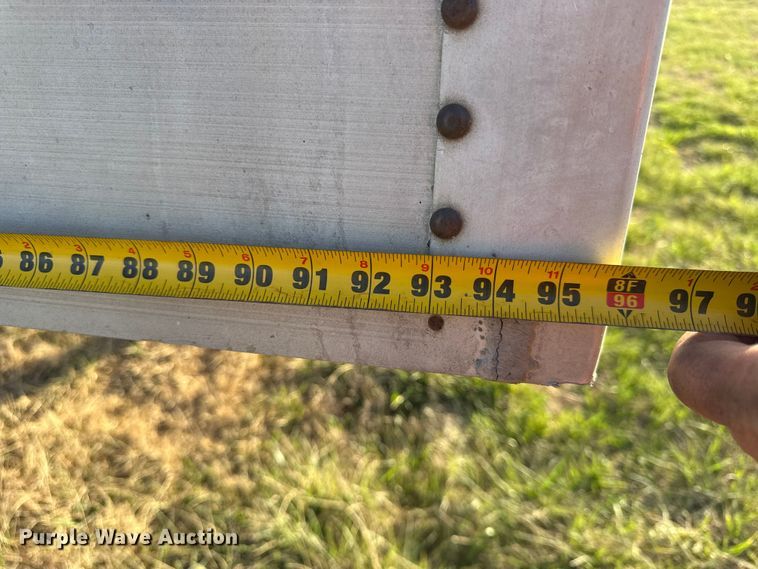 image for item EV7651 1999 Cornhusker grain trailer