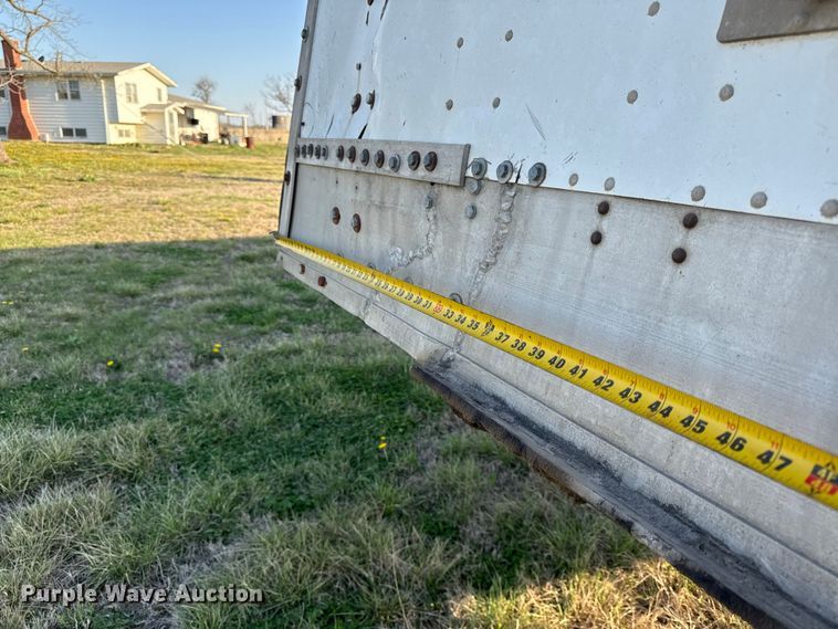 image for item EV7651 1999 Cornhusker grain trailer