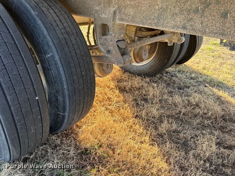 image for item EV7651 1999 Cornhusker grain trailer