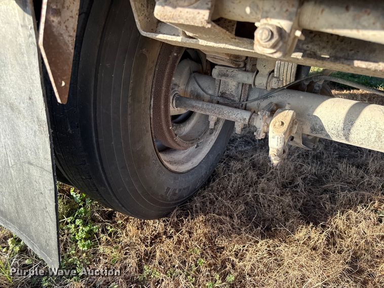 image for item EV7651 1999 Cornhusker grain trailer
