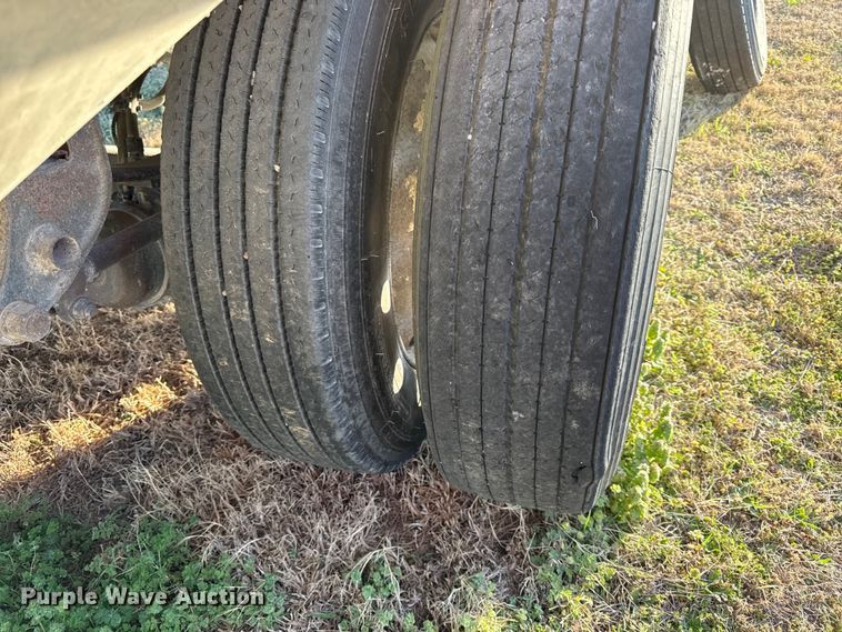 image for item EV7651 1999 Cornhusker grain trailer