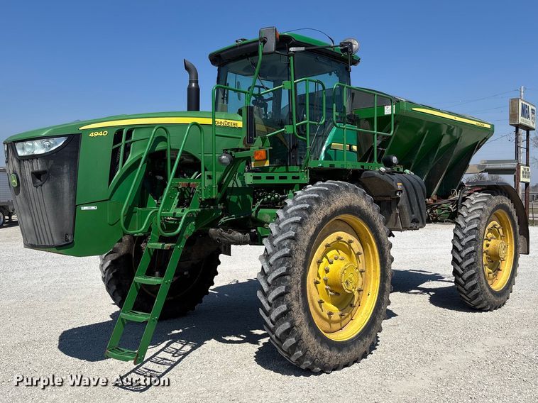 image for item FB3300 2014 John Deere 4940 spreader