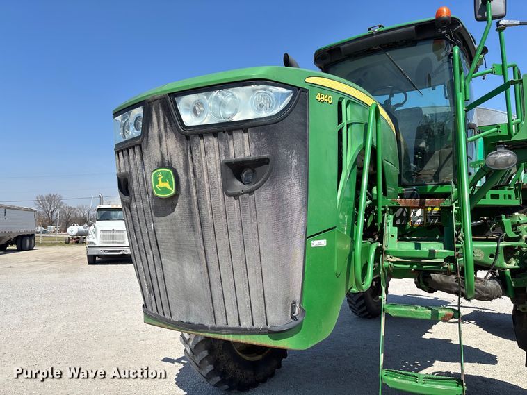 image for item FB3300 2014 John Deere 4940 spreader