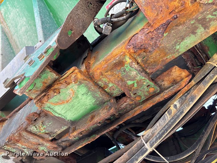 image for item FB3300 2014 John Deere 4940 spreader