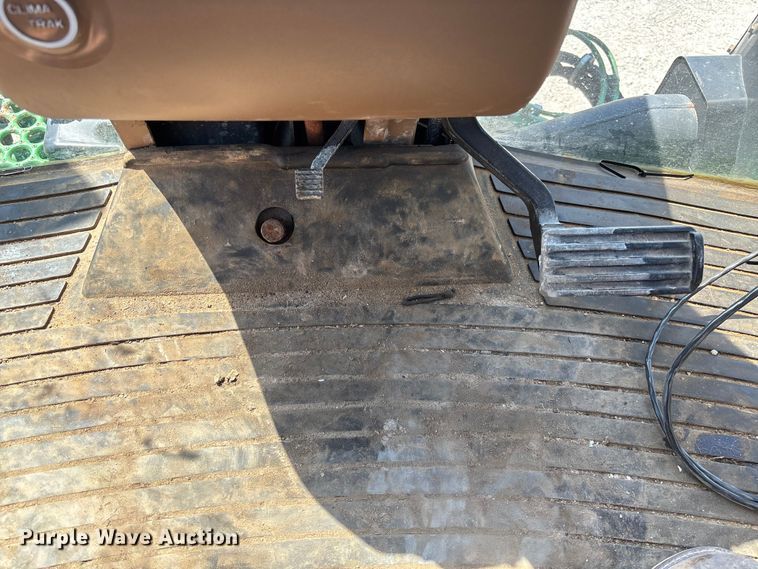 image for item FB3300 2014 John Deere 4940 spreader