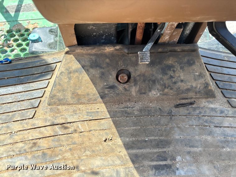 image for item FB3300 2014 John Deere 4940 spreader