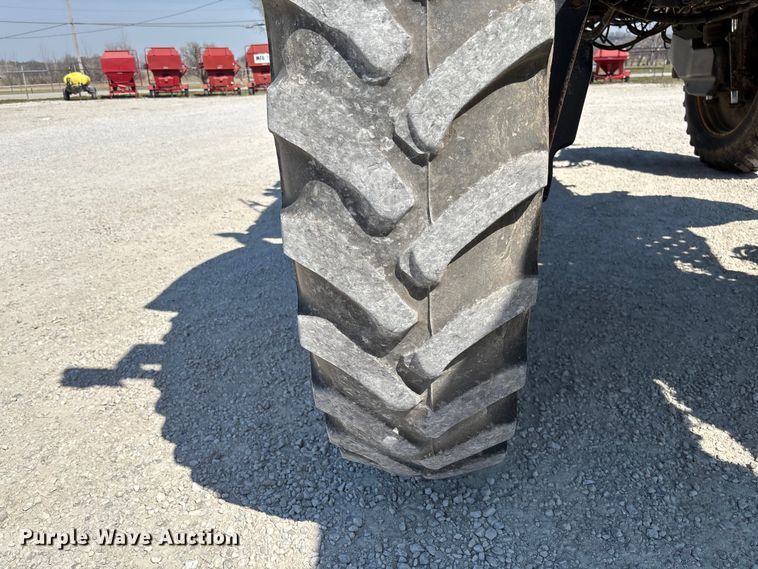 image for item FB3300 2014 John Deere 4940 spreader