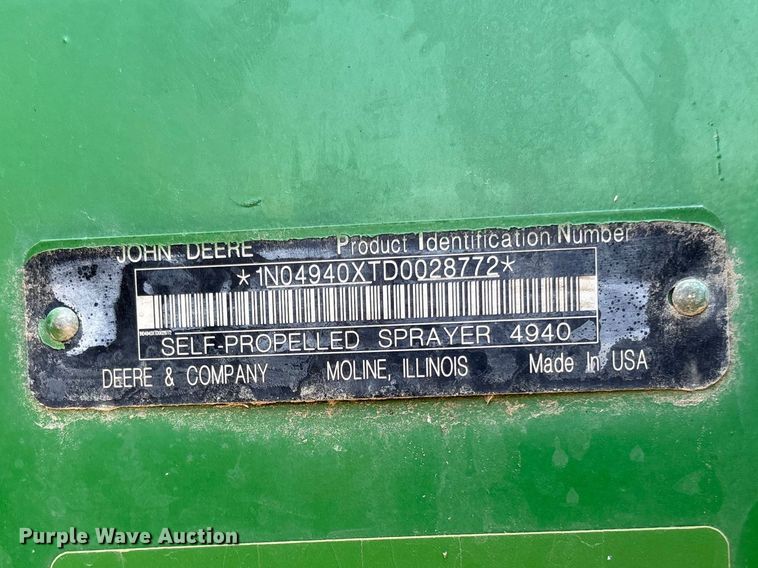 image for item FB3300 2014 John Deere 4940 spreader