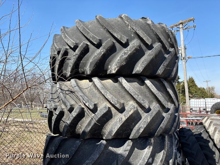 image for item FB3300 2014 John Deere 4940 spreader