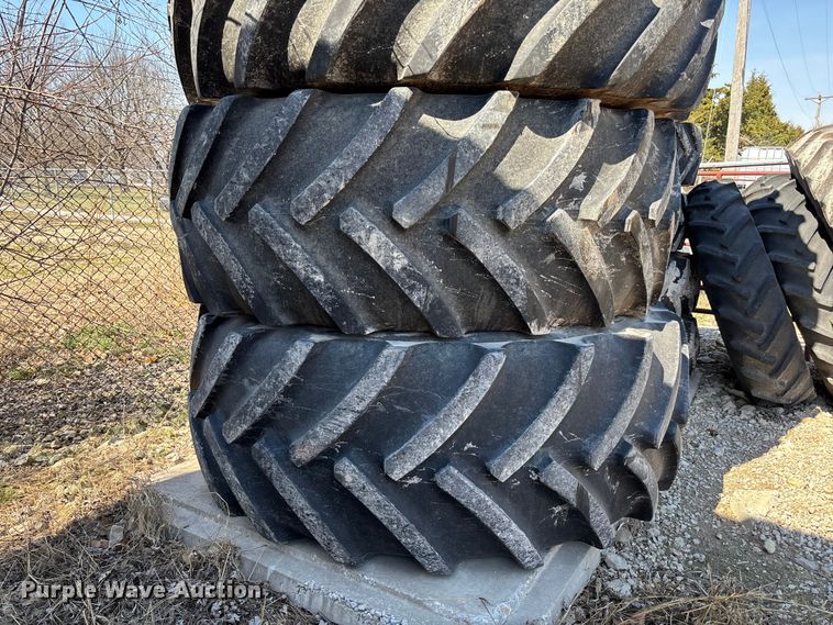 image for item FB3300 2014 John Deere 4940 spreader