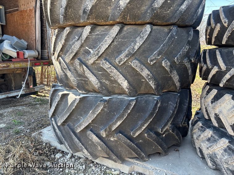 image for item FB3300 2014 John Deere 4940 spreader