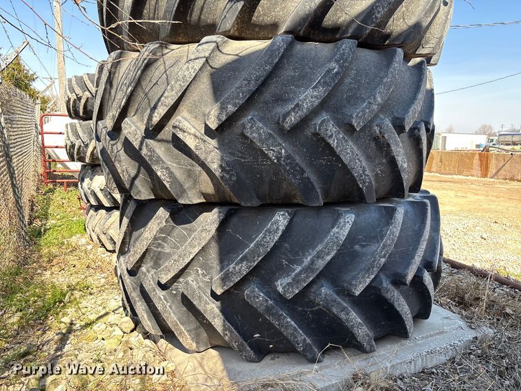 image for item FB3300 2014 John Deere 4940 spreader