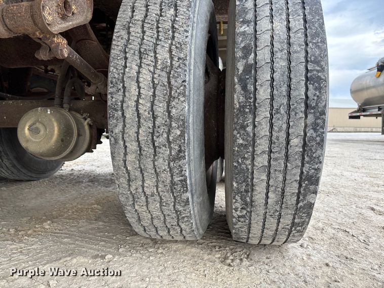 image for item FB3309 1994 Timpte grain trailer