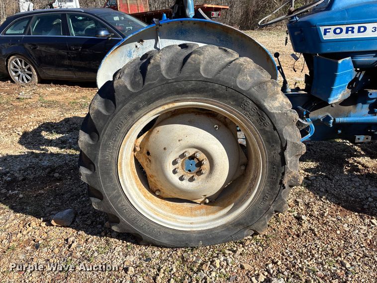 image for item FB3322 Ford 3000 tractor