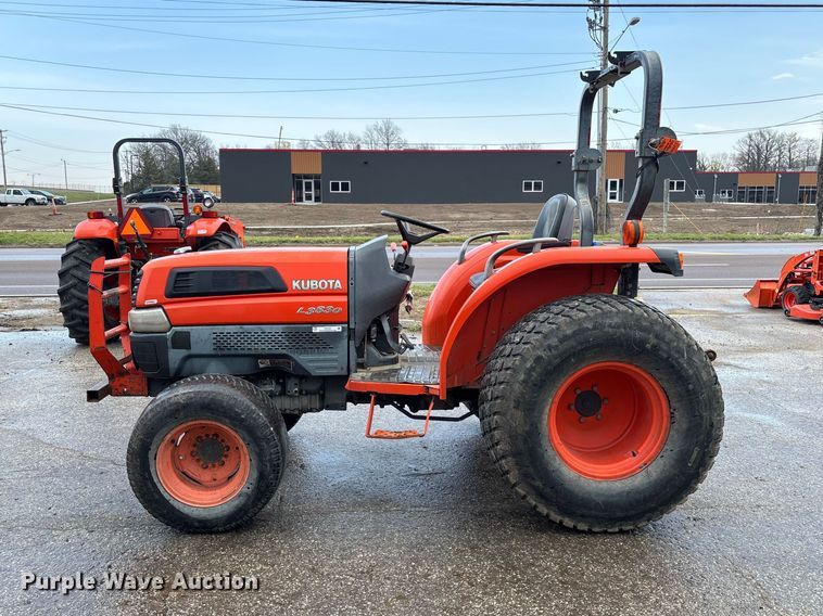 image for item FB3340 Kubota L3830D MFWD tractor