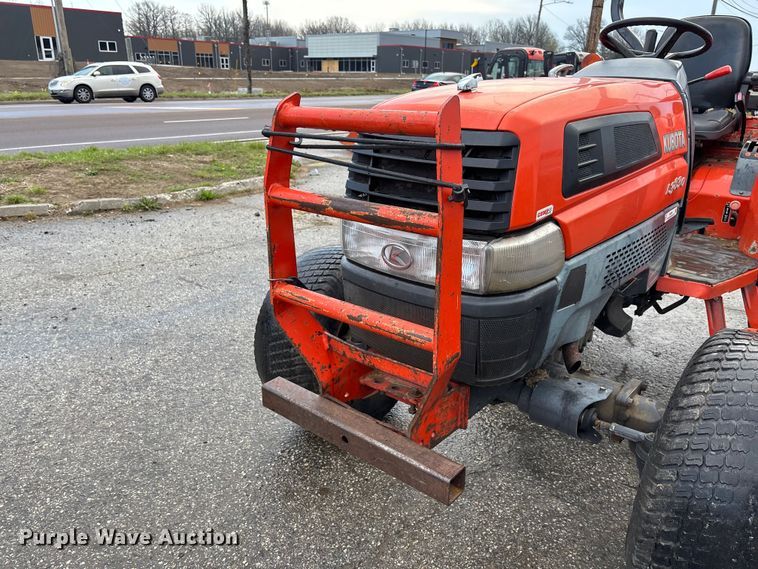 image for item FB3340 Kubota L3830D MFWD tractor