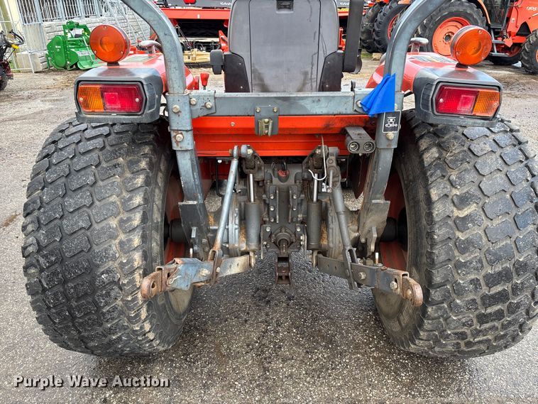 image for item FB3340 Kubota L3830D MFWD tractor