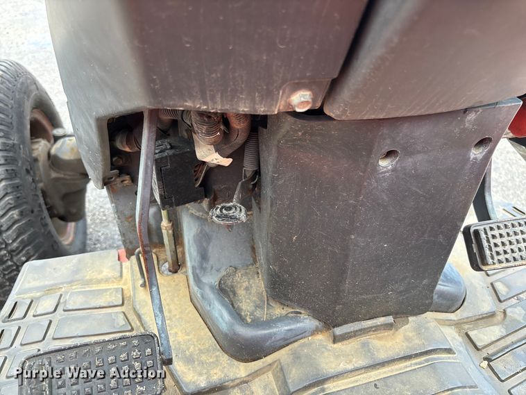 image for item FB3340 Kubota L3830D MFWD tractor