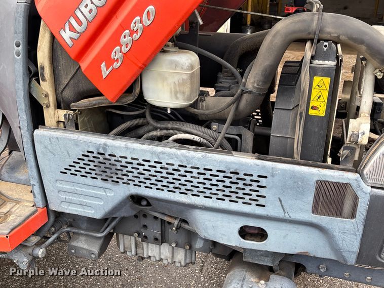image for item FB3340 Kubota L3830D MFWD tractor