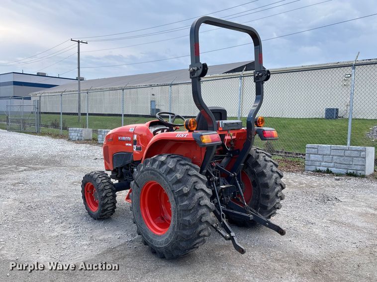 image for item FB3341 Kubota L3901D MFWD tractor