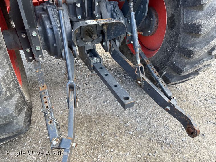 image for item FB3341 Kubota L3901D MFWD tractor