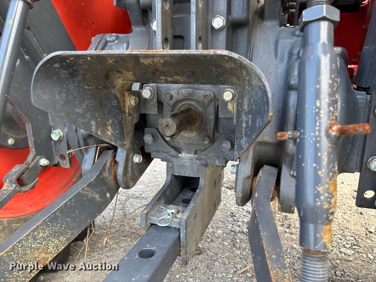 image for item FB3341 Kubota L3901D MFWD tractor