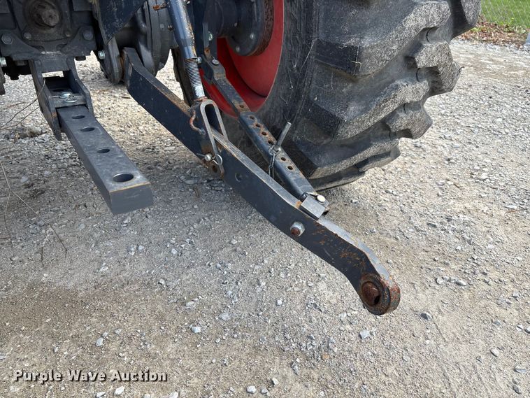 image for item FB3341 Kubota L3901D MFWD tractor