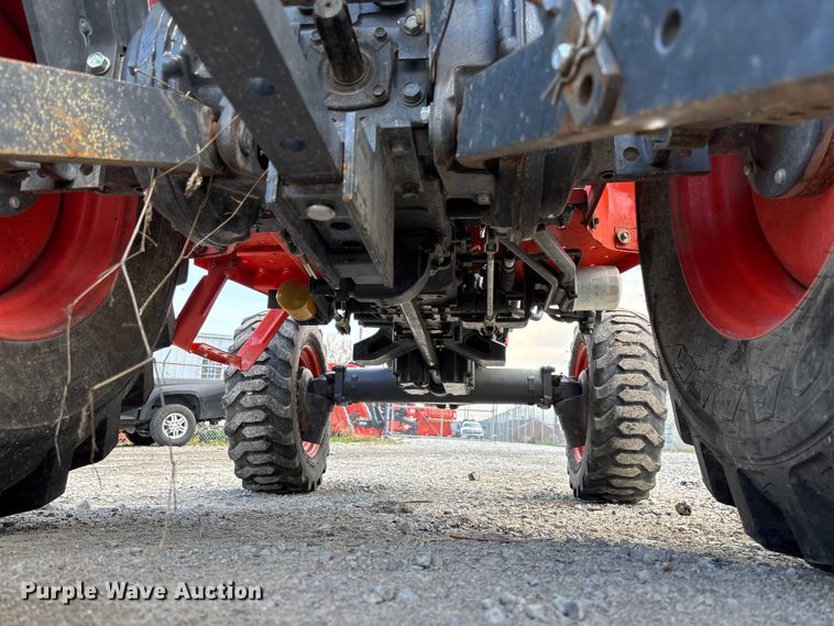 image for item FB3341 Kubota L3901D MFWD tractor