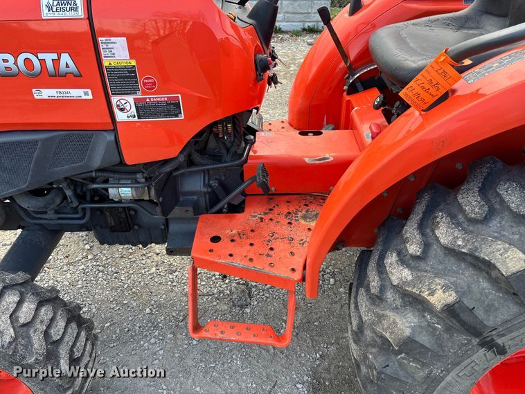 image for item FB3341 Kubota L3901D MFWD tractor