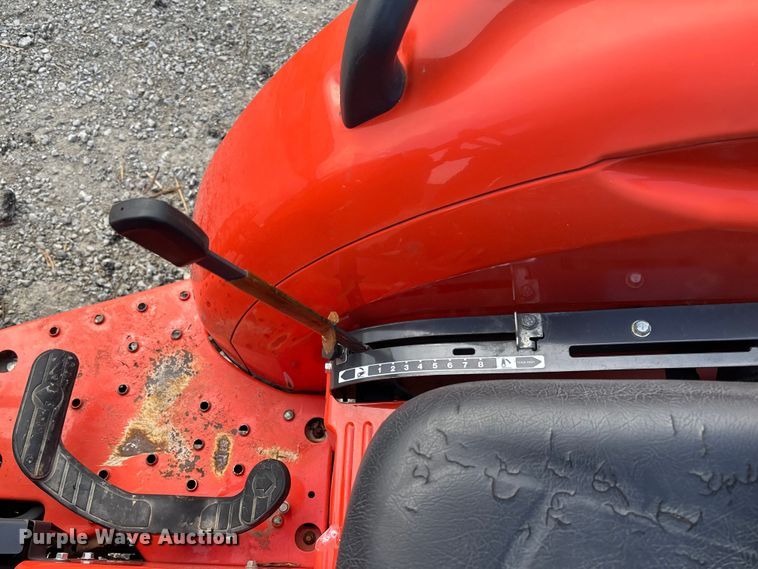 image for item FB3341 Kubota L3901D MFWD tractor