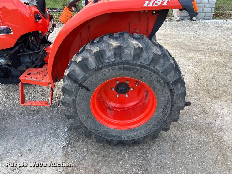 image for item FB3341 Kubota L3901D MFWD tractor