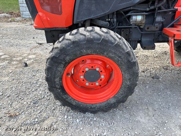 image for item FB3341 Kubota L3901D MFWD tractor