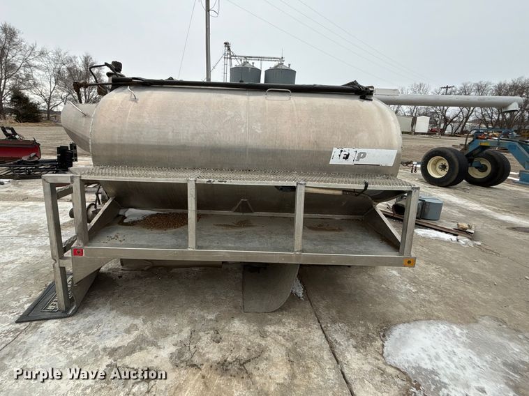 image for item FB3601 2015 CEI Equipment Company A 25MXL Feed delivery bed