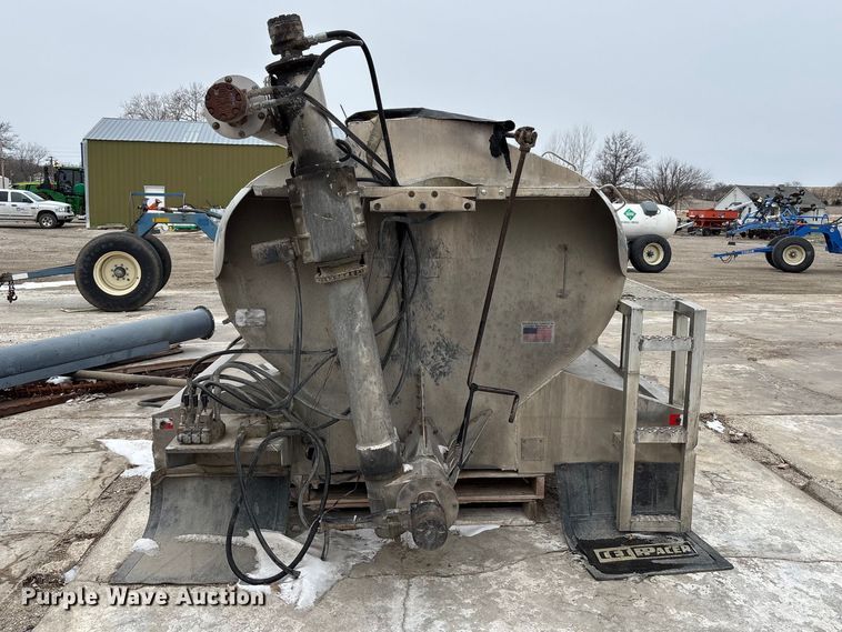 image for item FB3601 2015 CEI Equipment Company A 25MXL Feed delivery bed