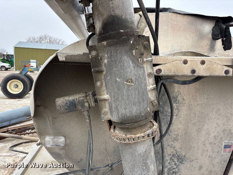 image for item FB3601 2015 CEI Equipment Company A 25MXL Feed delivery bed