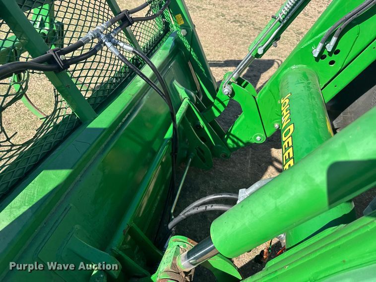 image for item FB7080 2000 John Deere 7210 MFWD tractor